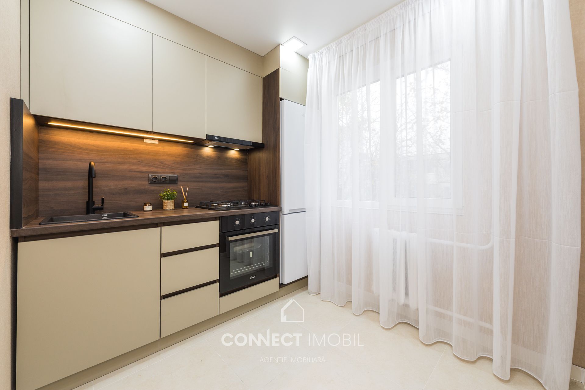 Str. Grenoble, Botanica, Chisinau