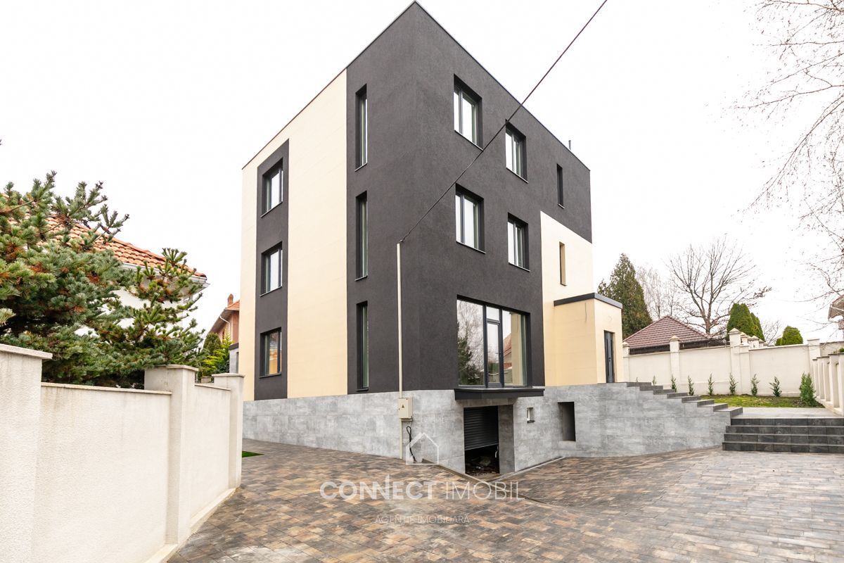 Str-la Plaiului, Codru, Chisinau