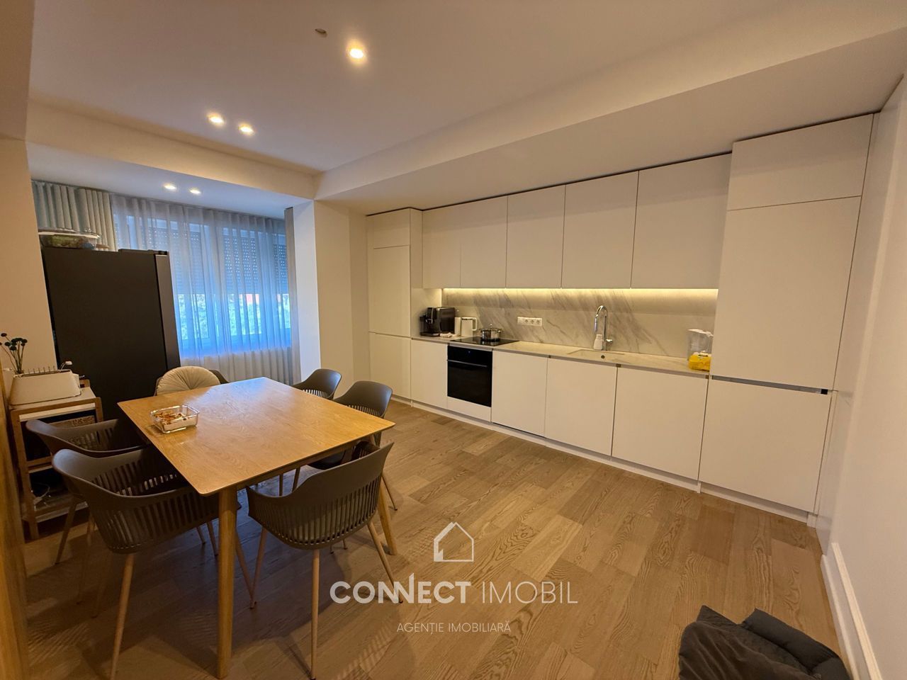 str. Grenoble,Botanica, Chișinău 