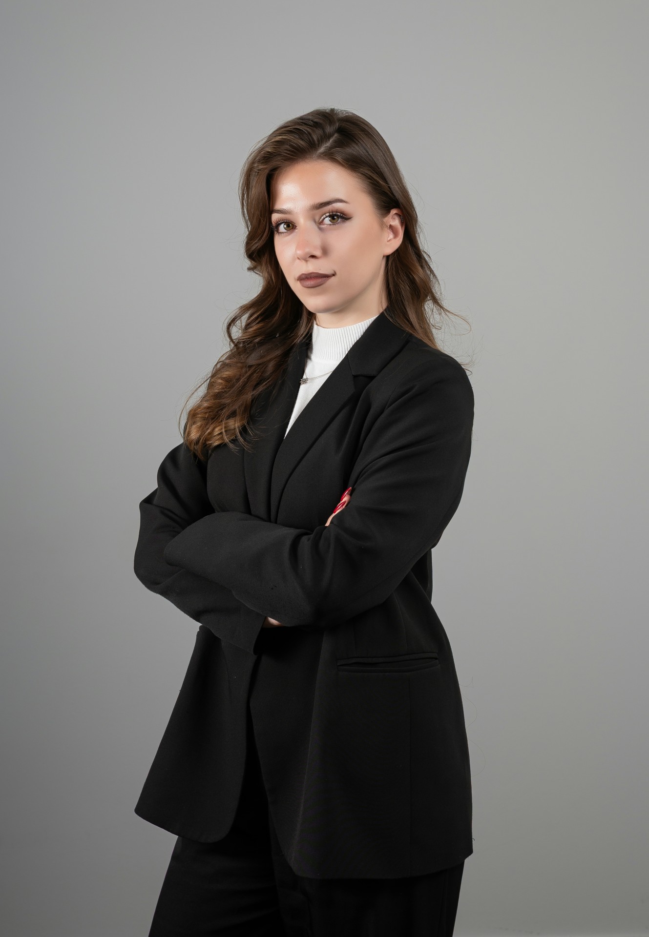 author-image border-none